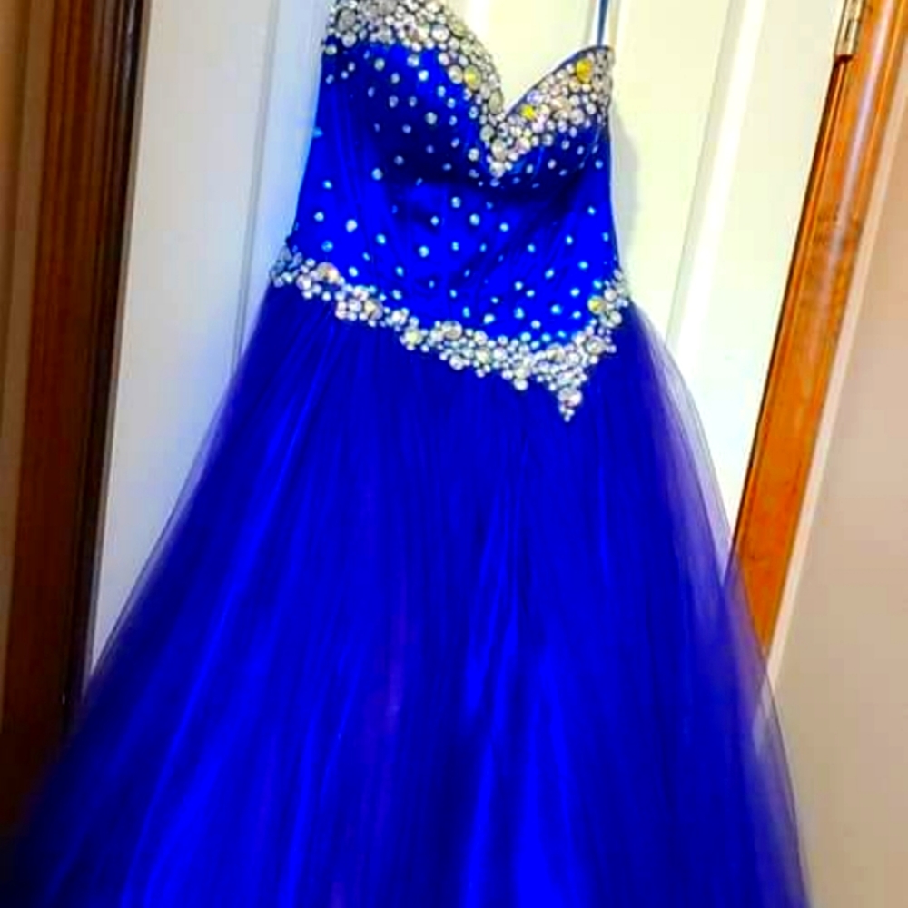 Prom dress